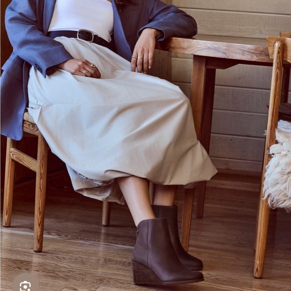 Toms Dark Plum Ankle Booties - Picture 3 of 11